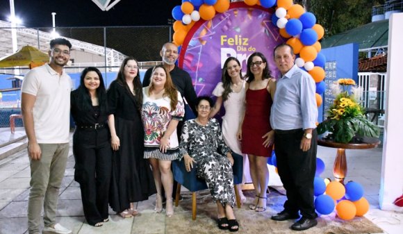Grupo Sete de Setembro Homenageia Professores em Jantar Festivo